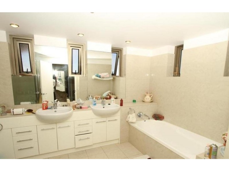 3101 Pivotal Point 50 Marine Parade, Southport QLD 4215