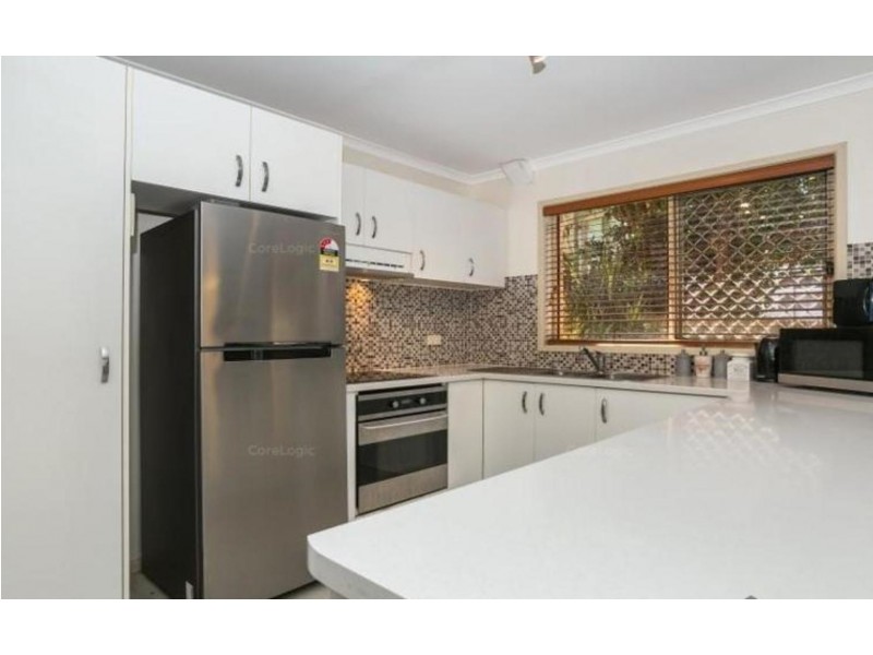 1/122 Johnston Street, Southport QLD 4215