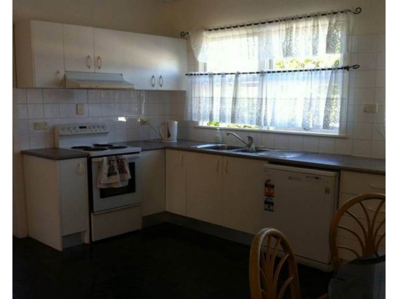 1/38 West King Street, Southport QLD 4215