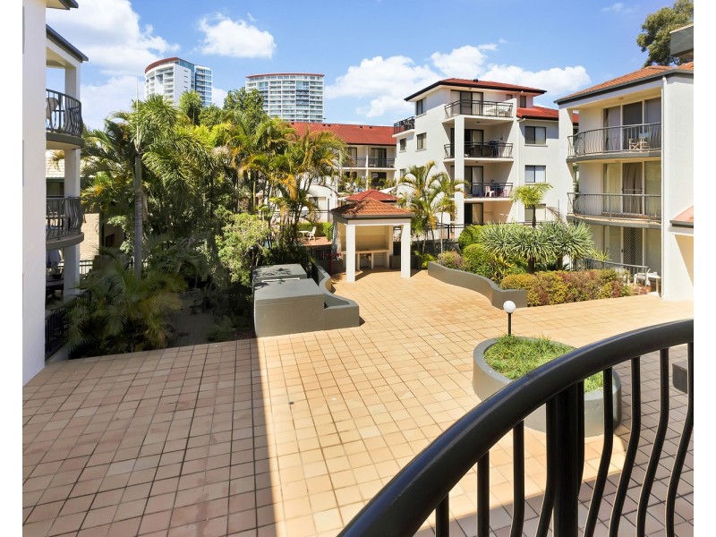 17/3 Norman Street, Southport QLD 4215