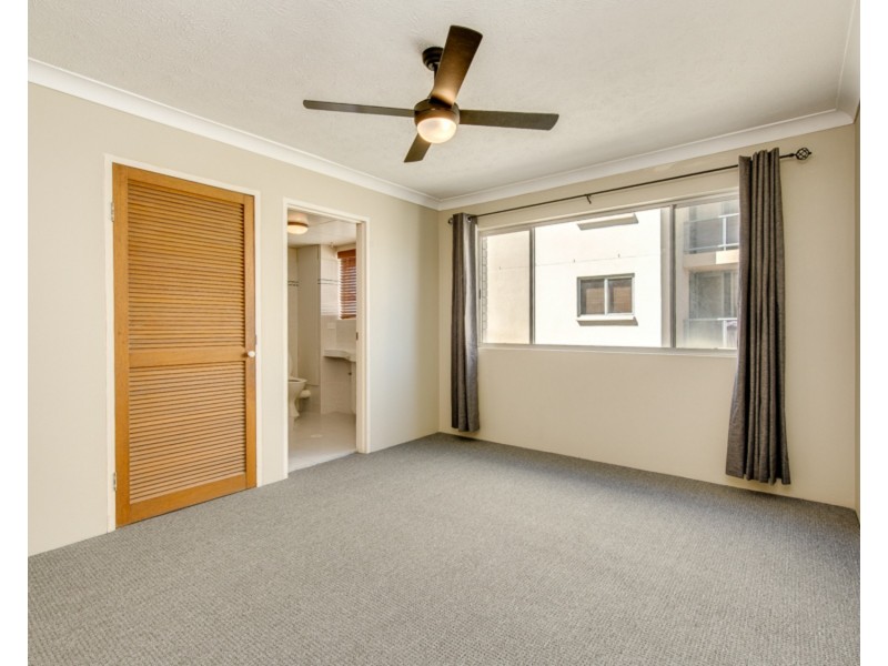 3/526 Marine Parade, Biggera Waters QLD 4216