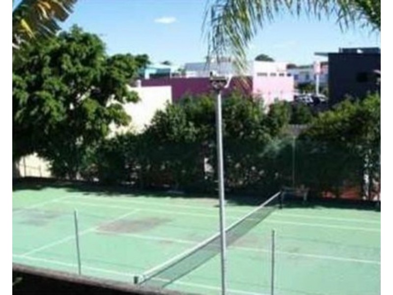 11c/10 Marine Parade, Southport QLD 4215