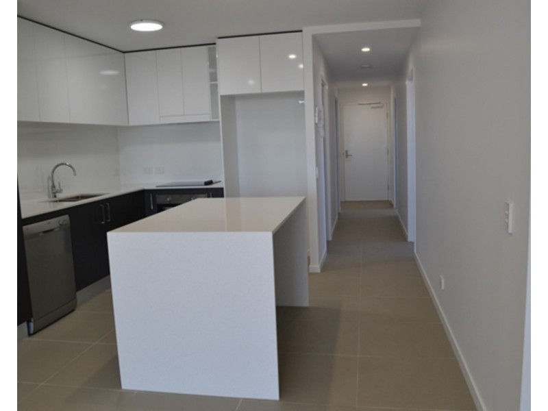 702/26 Spendelove Avenue, Southport QLD 4215