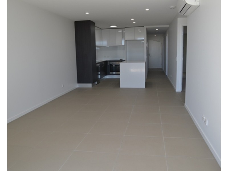 702/26 Spendelove Avenue, Southport QLD 4215