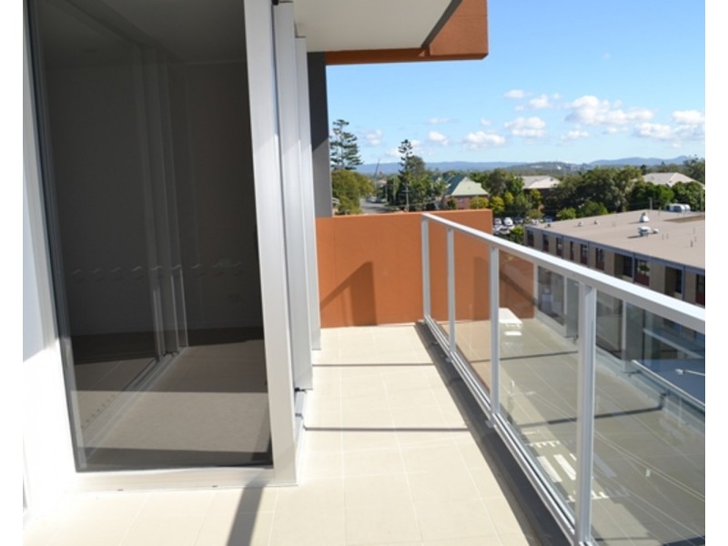 702/26 Spendelove Avenue, Southport QLD 4215