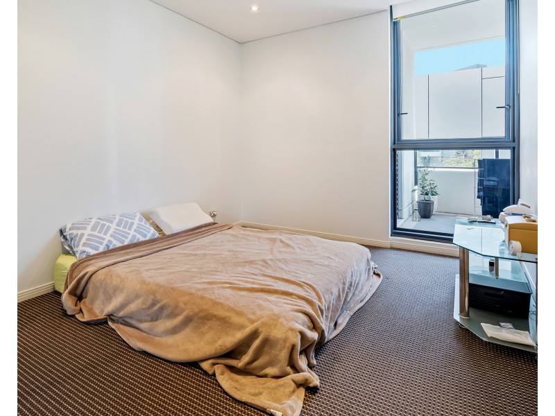 501/2 Aqua Street, Southport QLD 4215