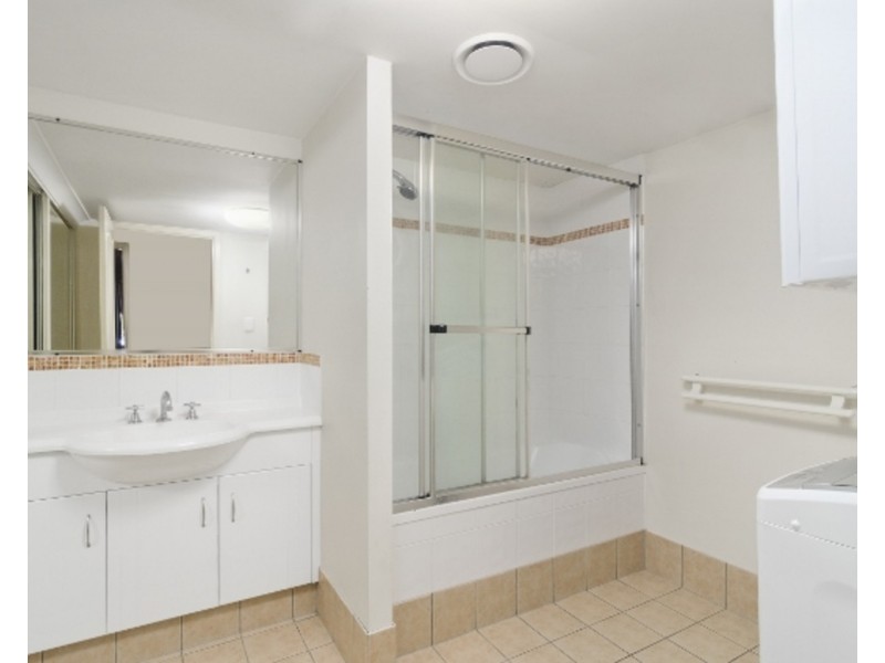 6/84 High Street, Southport QLD 4215