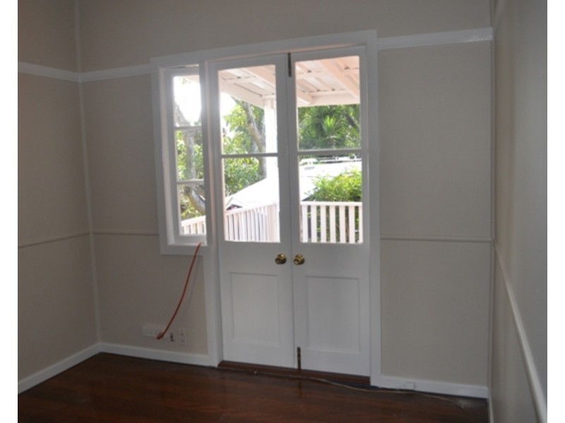 26 Mole Avenue, Southport QLD 4215