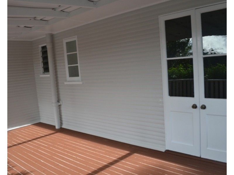 26 Mole Avenue, Southport QLD 4215