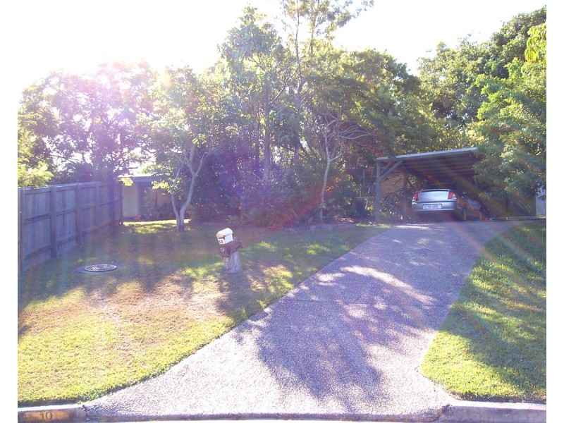 10 Crinkle Court, Southport QLD 4215