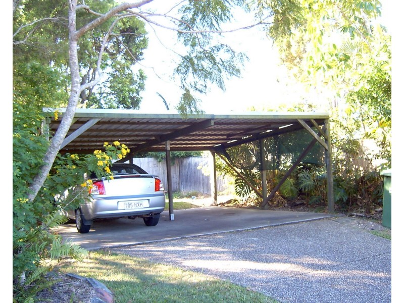 10 Crinkle Court, Southport QLD 4215