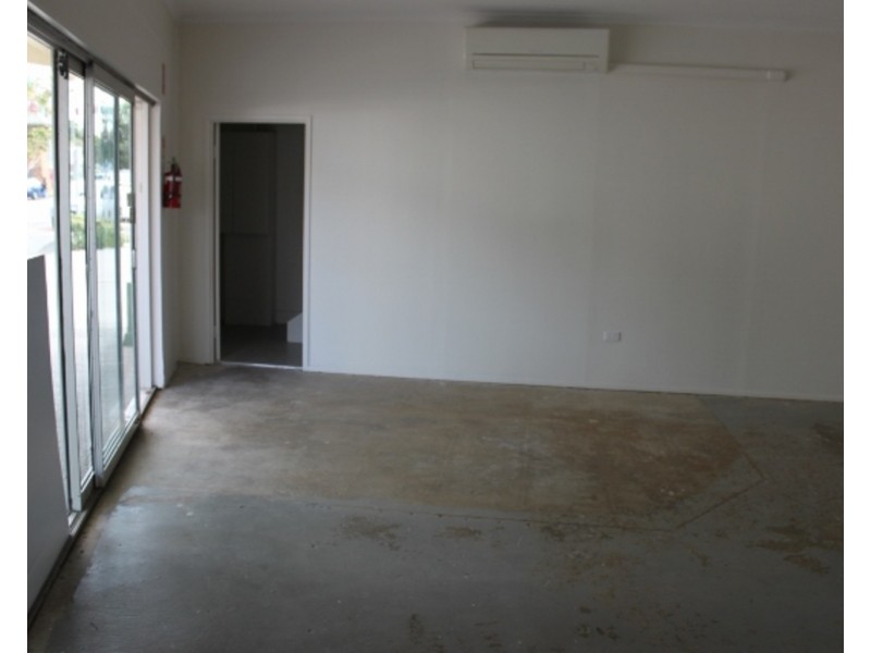 2 Davenport Street, Southport QLD 4215