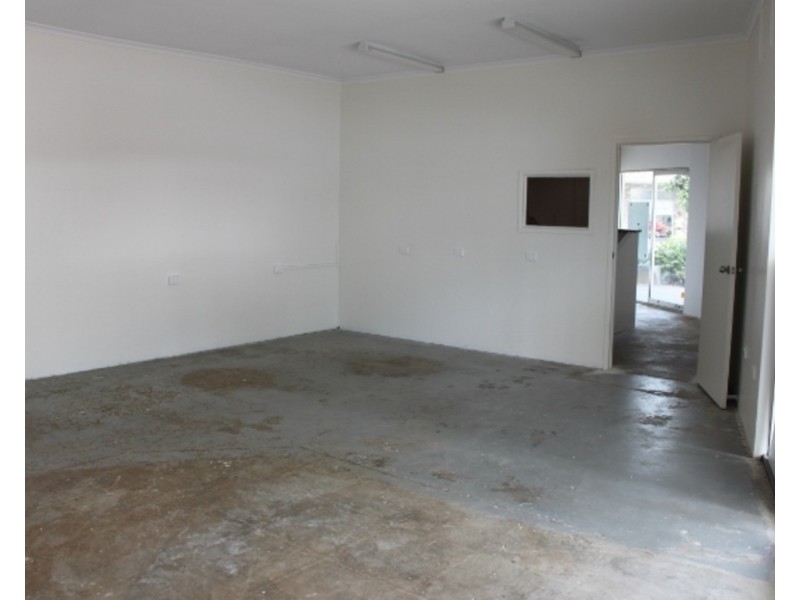 2 Davenport Street, Southport QLD 4215