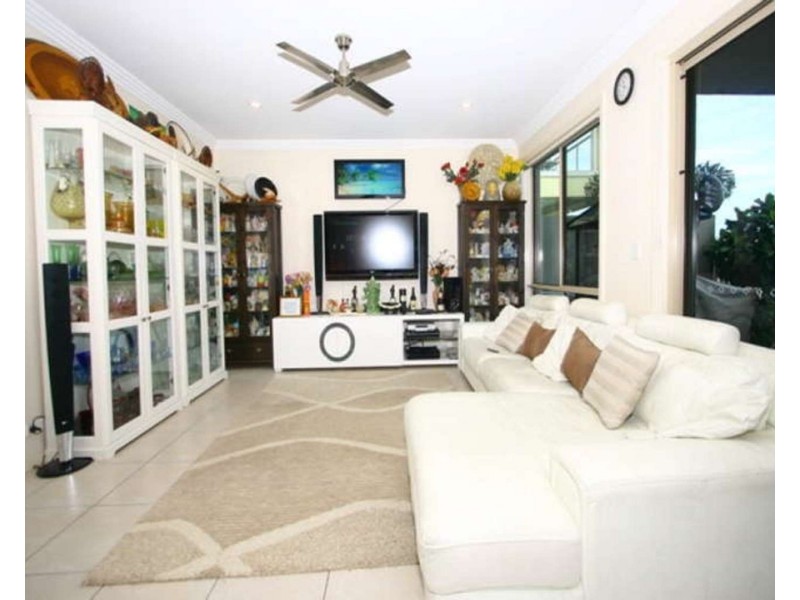 7405 Ellensbrook Drive, Hope Island QLD 4212