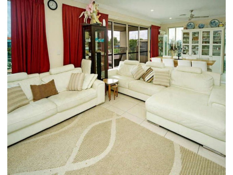 7405 Ellensbrook Drive, Hope Island QLD 4212