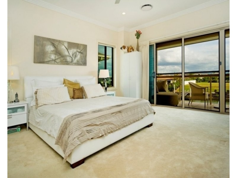 7405 Ellensbrook Drive, Hope Island QLD 4212