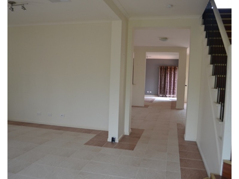 35 Wardoo Street, Southport QLD 4215