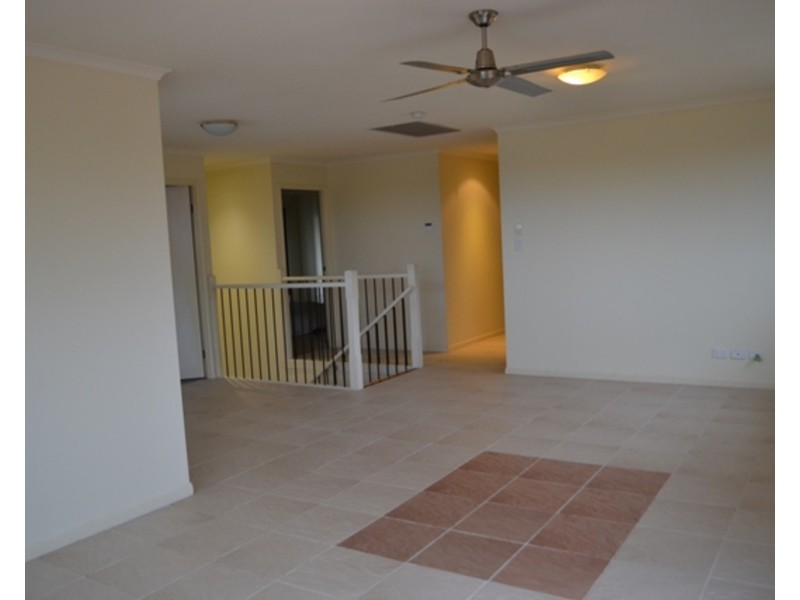 35 Wardoo Street, Southport QLD 4215