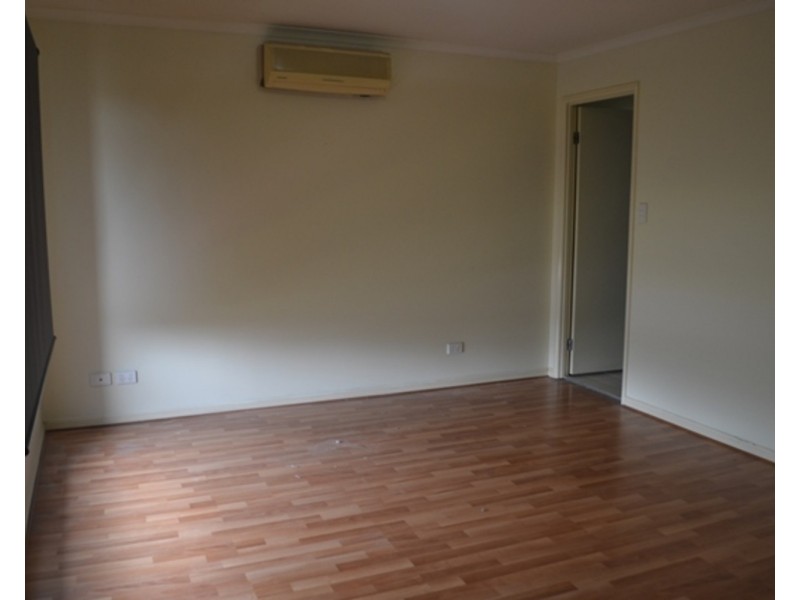 35 Wardoo Street, Southport QLD 4215