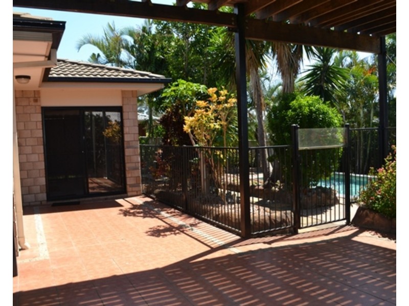 35 Wardoo Street, Southport QLD 4215