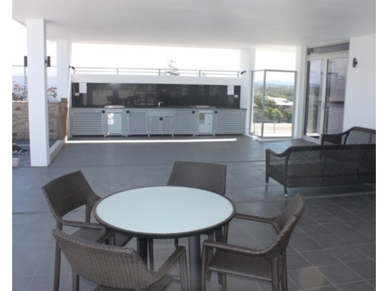 503/26 Spendelove Avenue, Southport QLD 4215