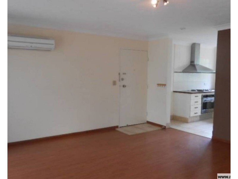 8/144 Marine Parade, Southport QLD 4215