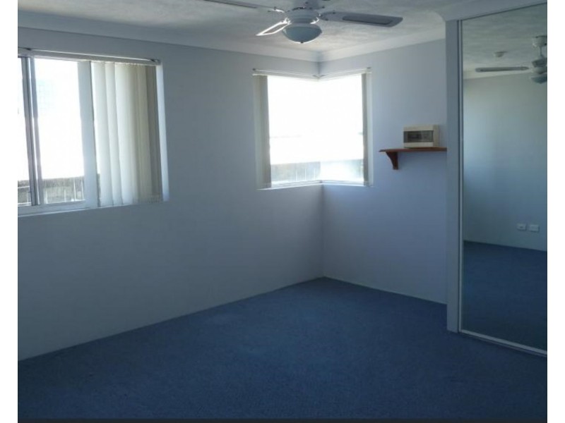 39/30 Marine Parade, Southport QLD 4215