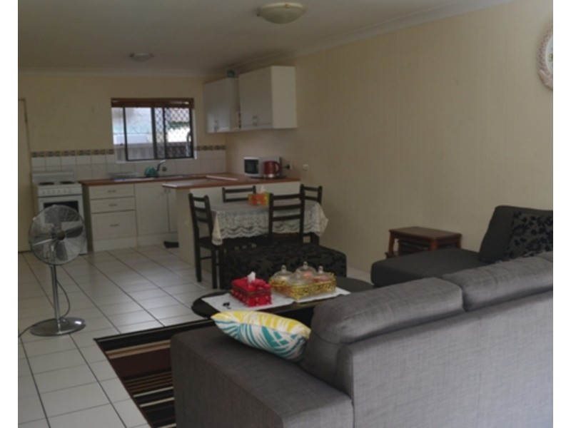2/188 High Street, Southport QLD 4215