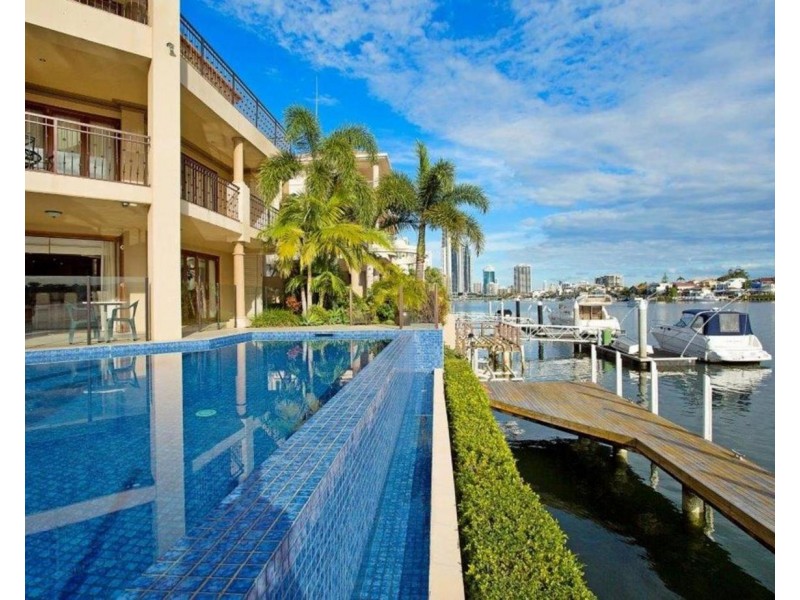 74 Admiralty Drive, Paradise Waters QLD 4217