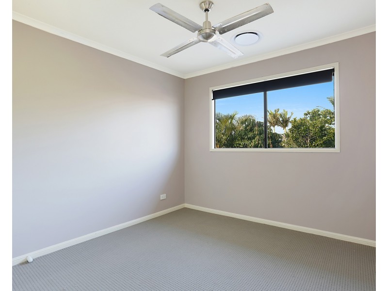 35 Wardoo Street, Southport QLD 4215