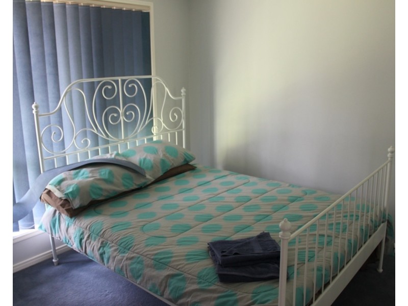 1 Chelmsford Place, Parkwood QLD 4214