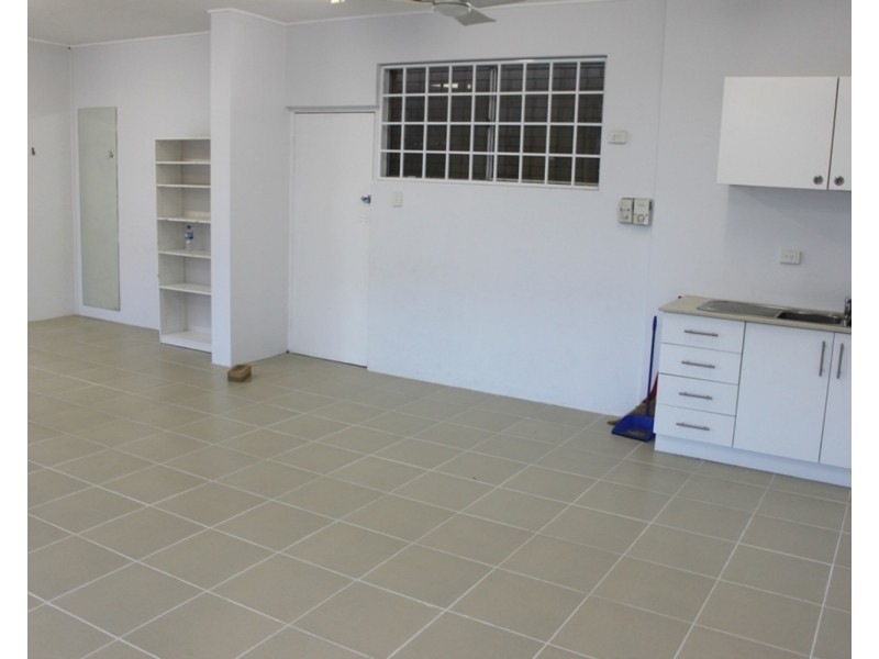 10 Railway Street, Southport QLD 4215