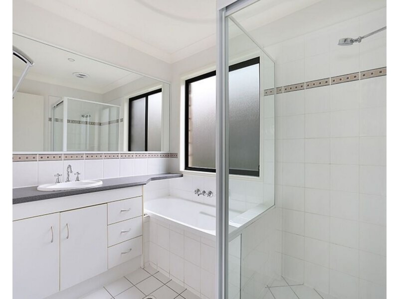 20 Billinghurst Crescent, Upper Coomera QLD 4209