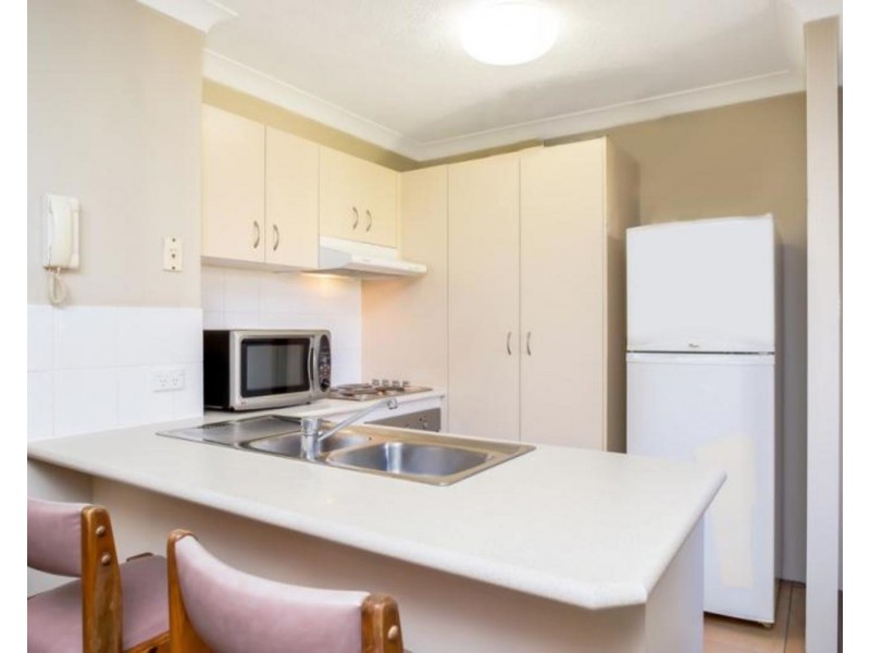 31/16-26 Waverley Street, Southport QLD 4215