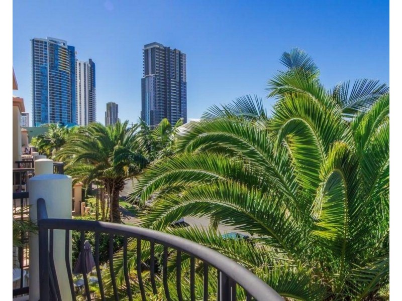 31/16-26 Waverley Street, Southport QLD 4215