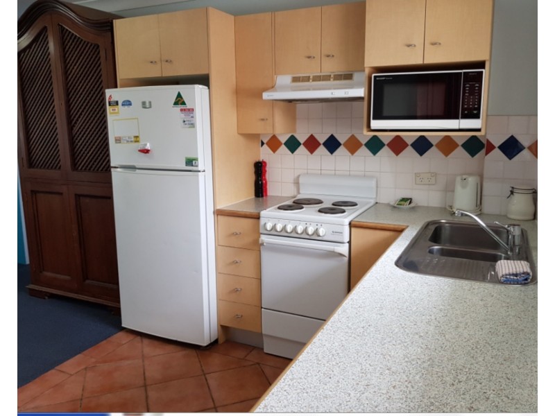 208/132 Marine Parade, Southport QLD 4215