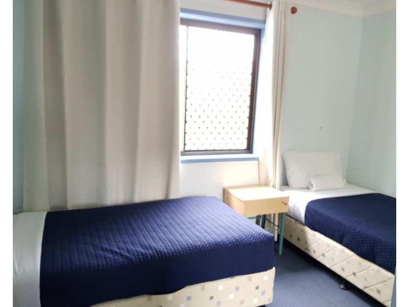 208/132 Marine Parade, Southport QLD 4215