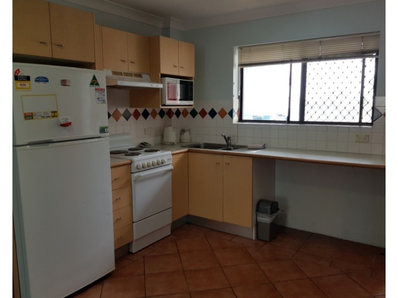 208/132 Marine Parade, Southport QLD 4215