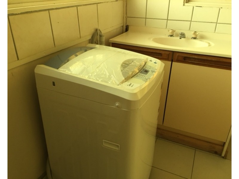 72 Falconer Street, Southport QLD 4215