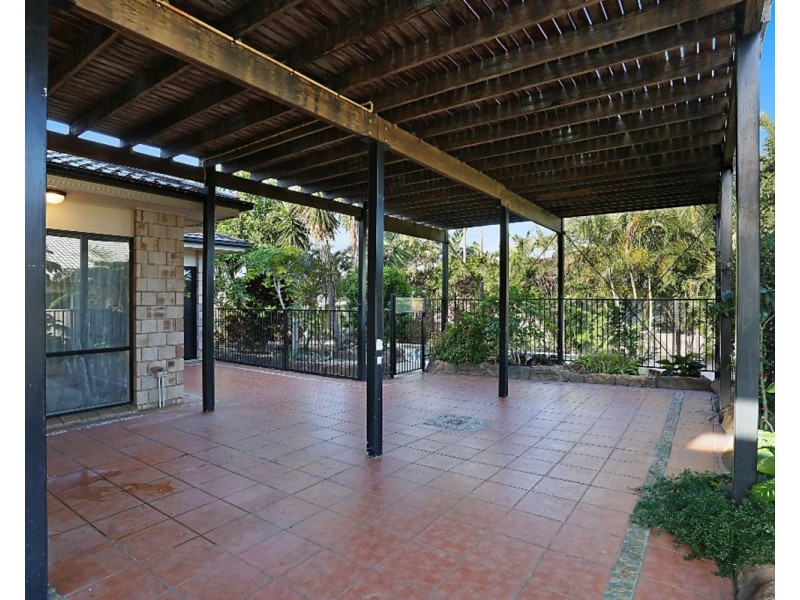 35 Wardoo Street, Southport QLD 4215