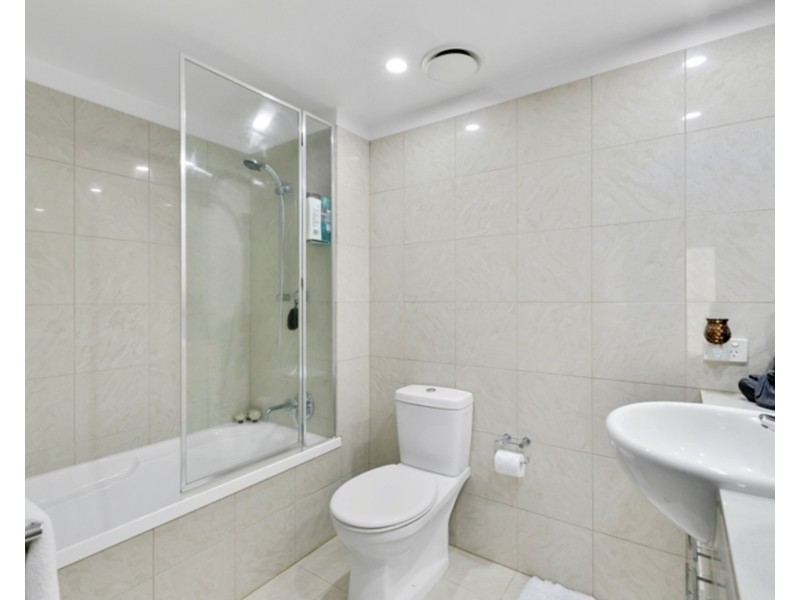 1004/50 Marine Parade, Southport QLD 4215