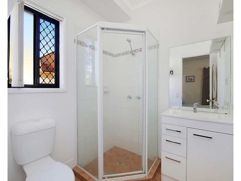 1/32 Blake Street, Southport QLD 4215