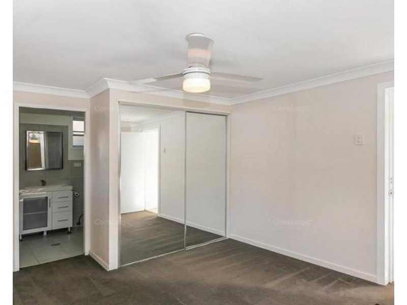 1/12 Royal Palm Court, Southport QLD 4215