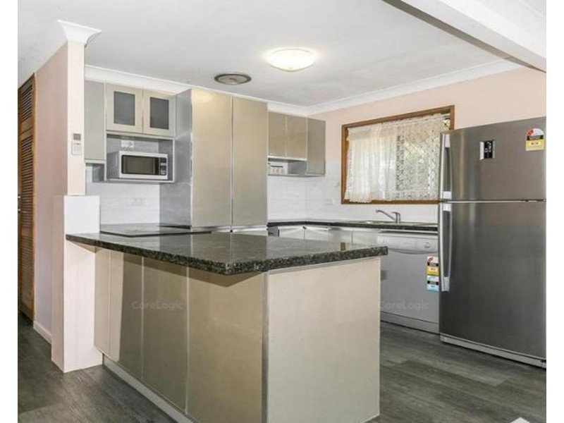 2/12 Royal Palm Court, Southport QLD 4215