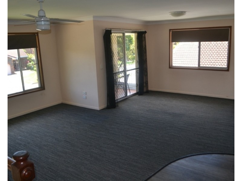 2/12 Royal Palm Court, Southport QLD 4215
