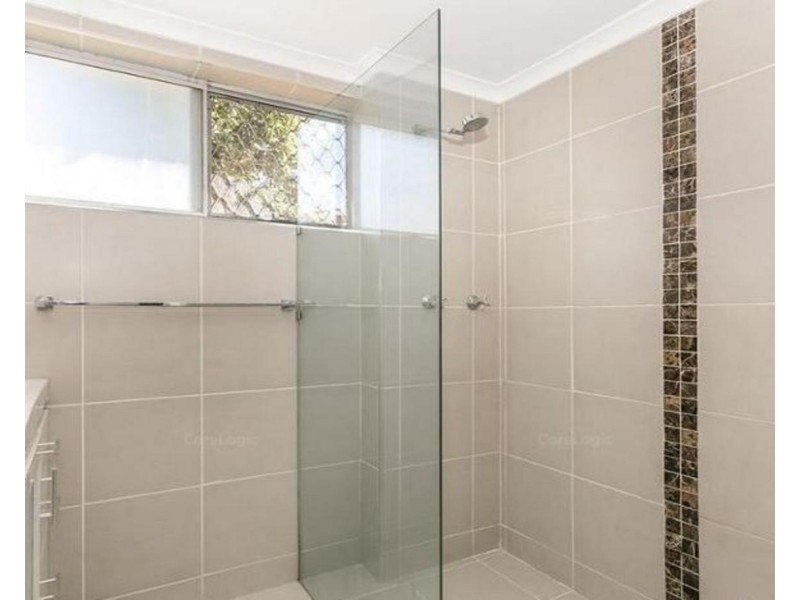 2/12 Royal Palm Court, Southport QLD 4215