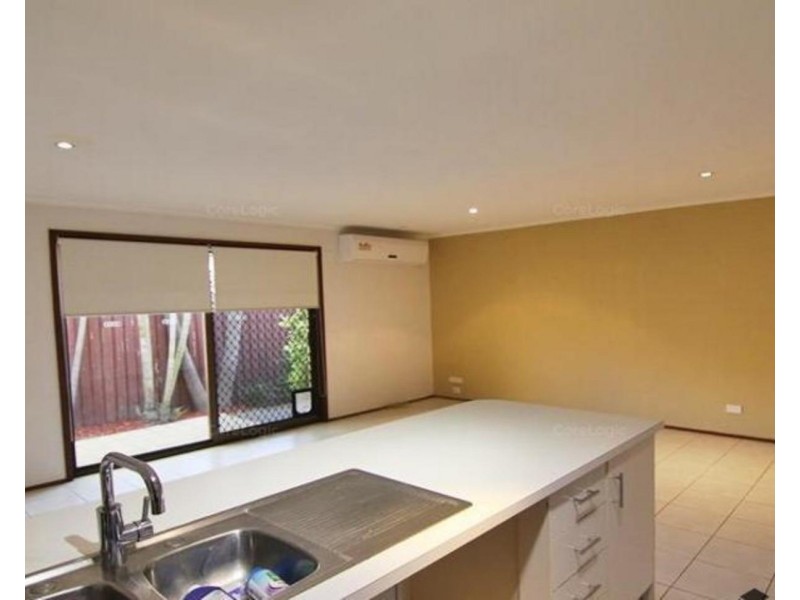 2/5 Inchcape Court, Ashmore QLD 4214