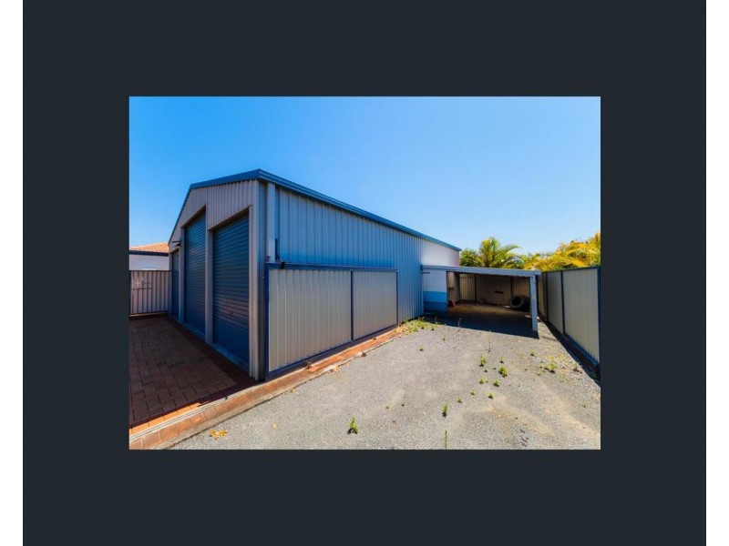 1 Chelmsford Place, Arundel QLD 4214