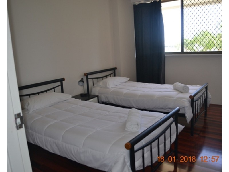5B/10 Marine Parade, Southport QLD 4215