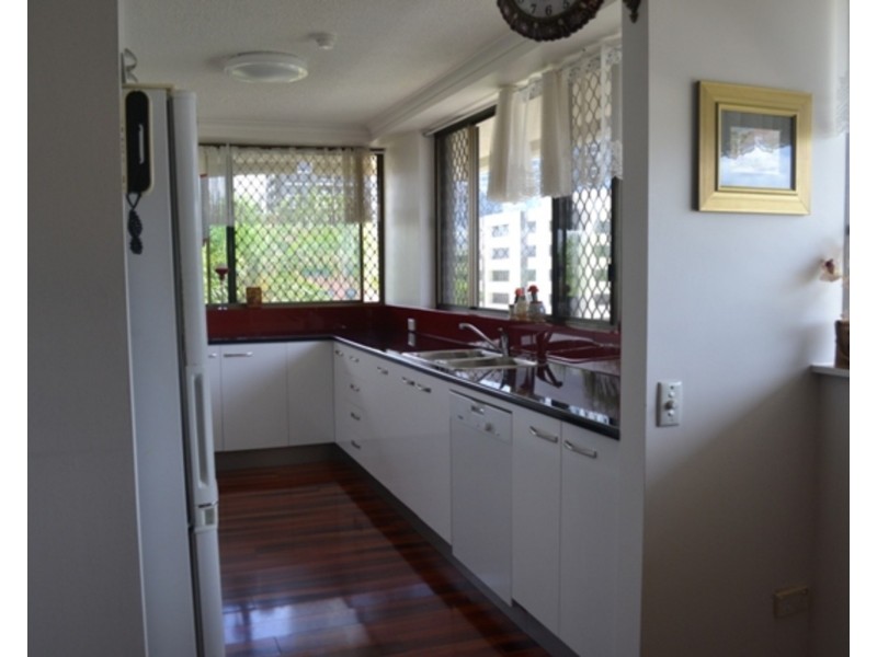 5B/10 Marine Parade, Southport QLD 4215